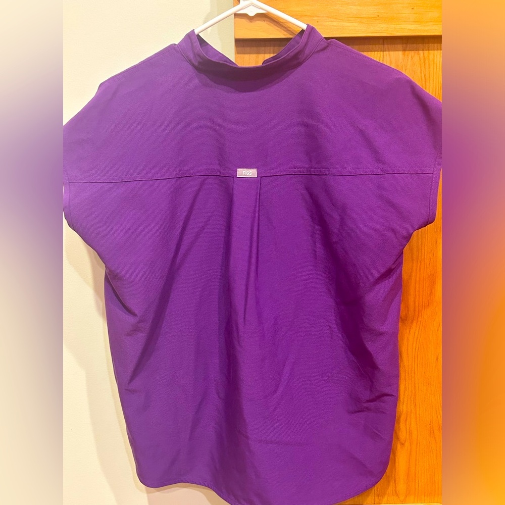 XSmall FIGS Ultra Violet Rafaela Oversized Scrub Top